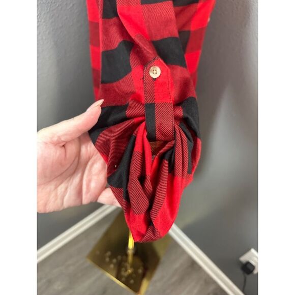 Staple Item Rue 21 Classic Plaid Blouse, Button down Small, Red and Black - Picture 4 of 8